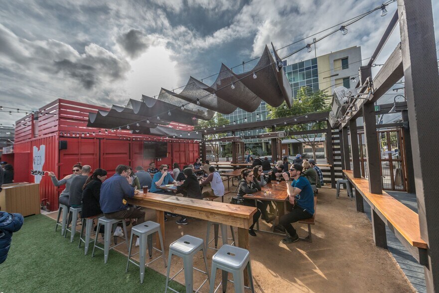 More Photos Of 3768 Long Beach Blvd, Long Beach Restaurant For Lease