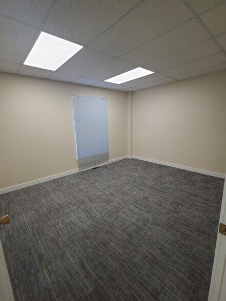 More Photos Of 10440-10464 176 St NW, Edmonton Unknown For Lease