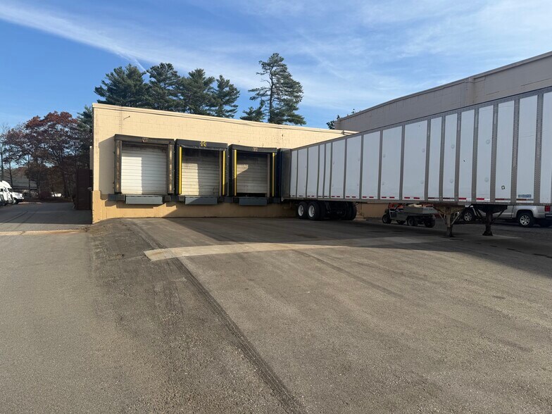 More Photos Of 686 Patriots Rd, Templeton Industrial For Sale