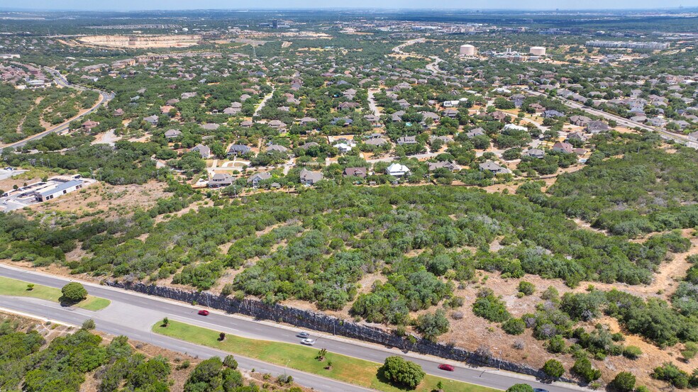 More Photos Of Stone Oak Pky @ Hardy Oak, San Antonio Land For Sale