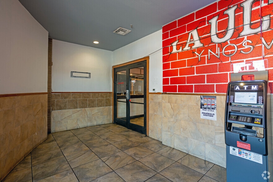 More Photos Of 9710 N Lamar Blvd, Austin Restaurant For Sale