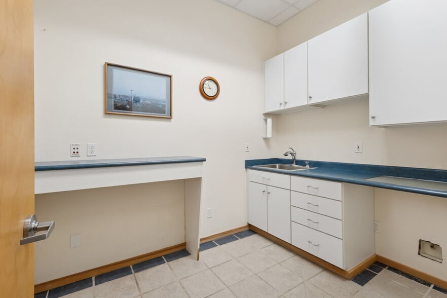 More Photos Of 612 S 227th St, Des Moines Apartments For Sale