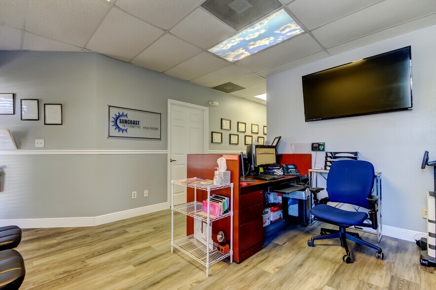 More Photos Of 6500-6514 Central Ave, Saint Petersburg Office For Sale