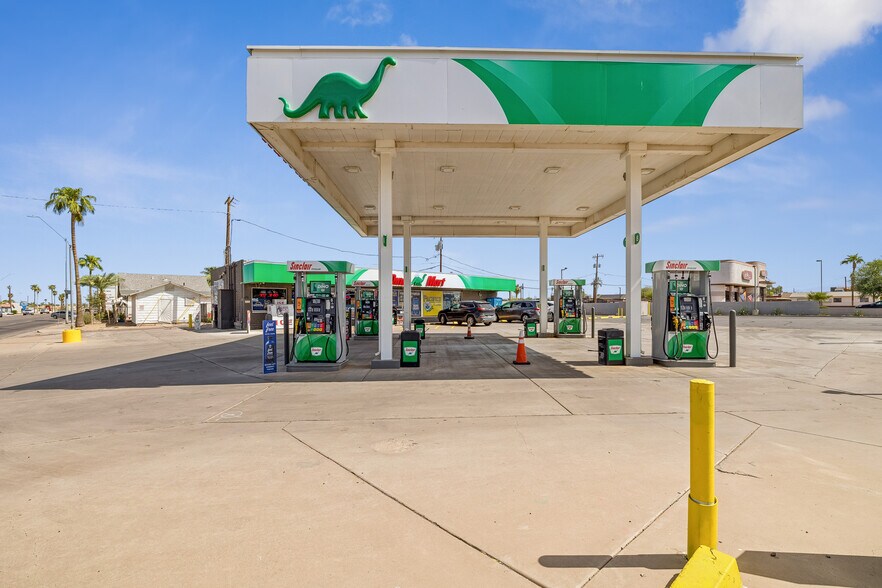 More Photos Of 320 W Florence Blvd, Casa Grande Convenience Store For Sale