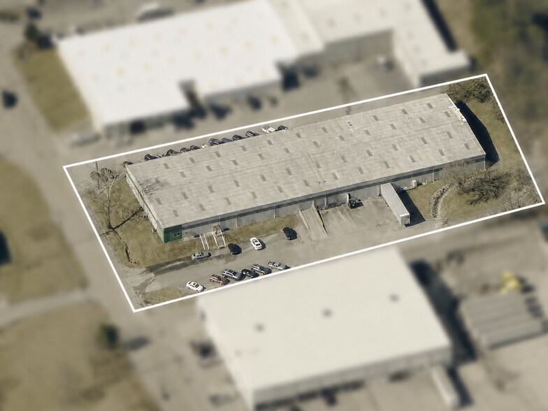 More Photos Of 2229 Sycamore Dr, Knoxville Warehouse For Lease