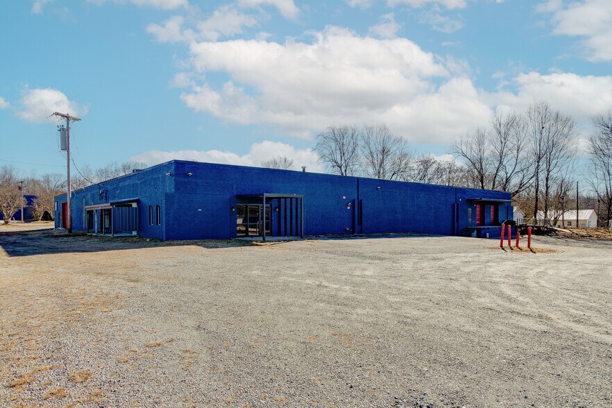 Primary Photo Of 1008 Baker Rd, High Point Warehouse For Lease