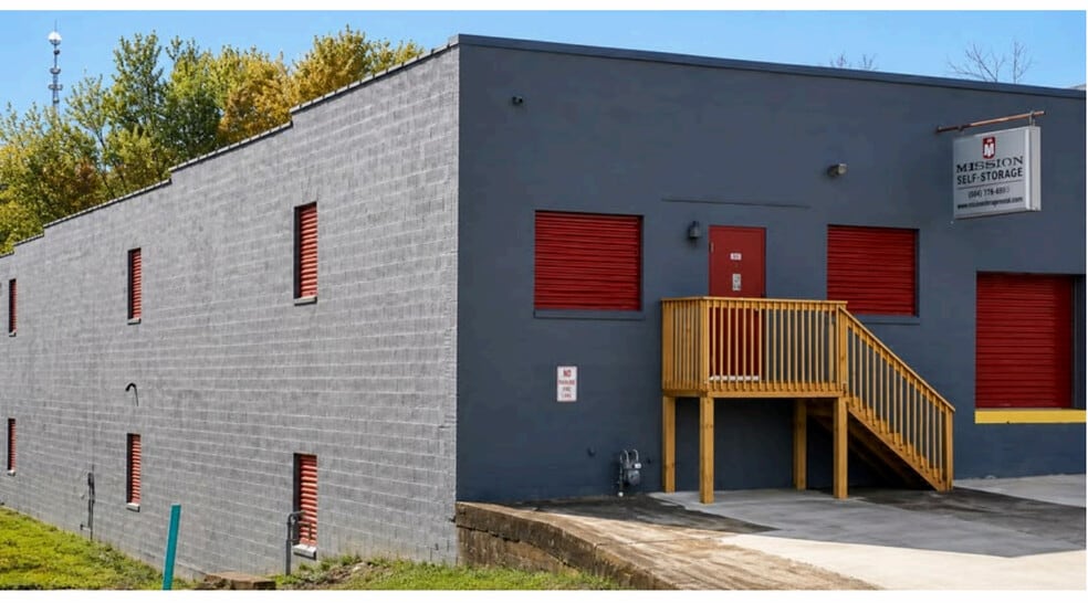 Primary Photo Of , Huntington Specialty For Sale