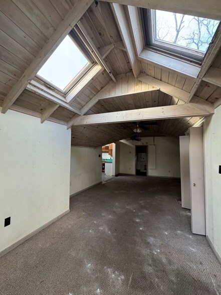 More Photos Of 563 James Monroe Ave, Monroeton Apartments For Sale