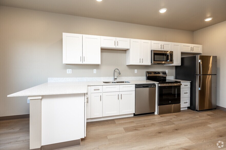 More Photos Of 1163 Baltic Ave, Tiffin Apartments For Lease