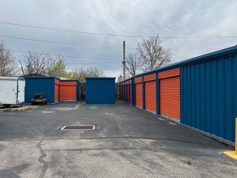 More Photos Of 311-315 Oak Ln, Glenolden Self Storage For Sale