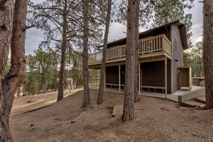 More Photos Of 1116 N 5th St, Custer Trailer Camper Park For Sale