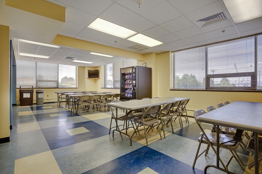 More Photos Of 1500 Paxton St, Harrisburg Office For Lease