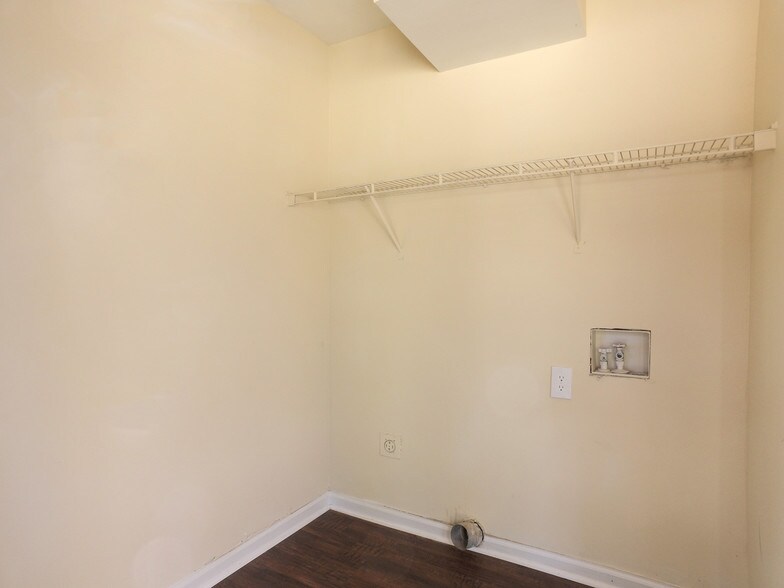 More Photos Of 8373 Thomas Rd, Jonesboro Apartments For Sale