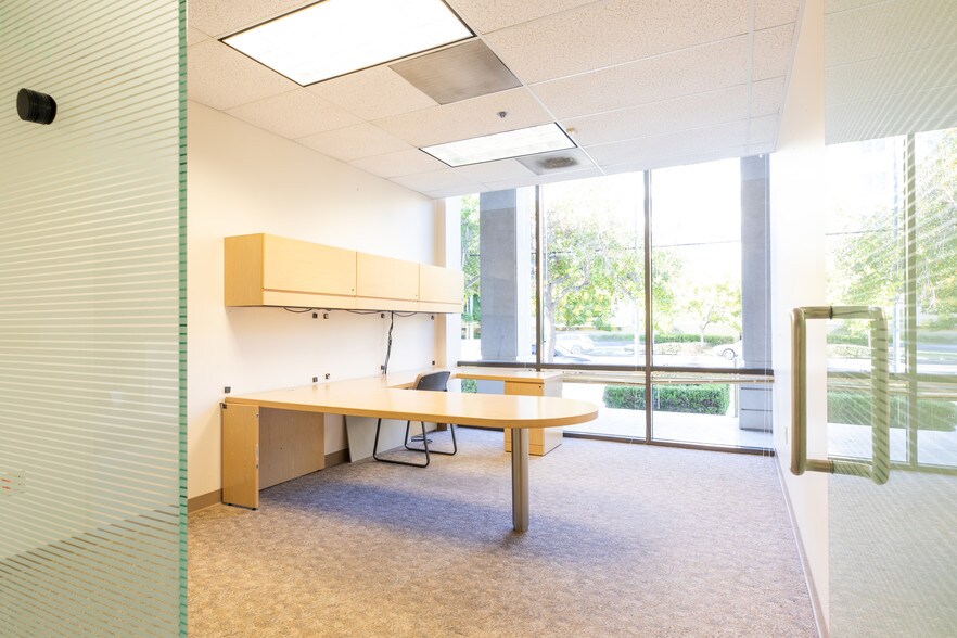 More Photos Of 21100 Erwin St, Woodland Hills Office For Sale