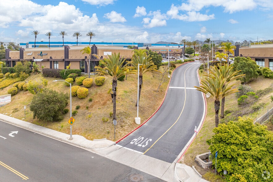 More Photos Of 3211-3295 Business Park Dr, Vista Unknown For Lease