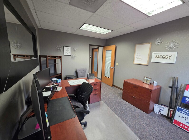 More Photos Of 12265 Oracle Blvd, Colorado Springs Coworking Space