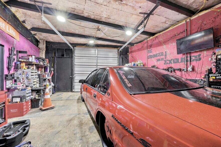 More Photos Of 401 S Springfield Rd, Clifton Heights Storefront Retail Residential For Sale