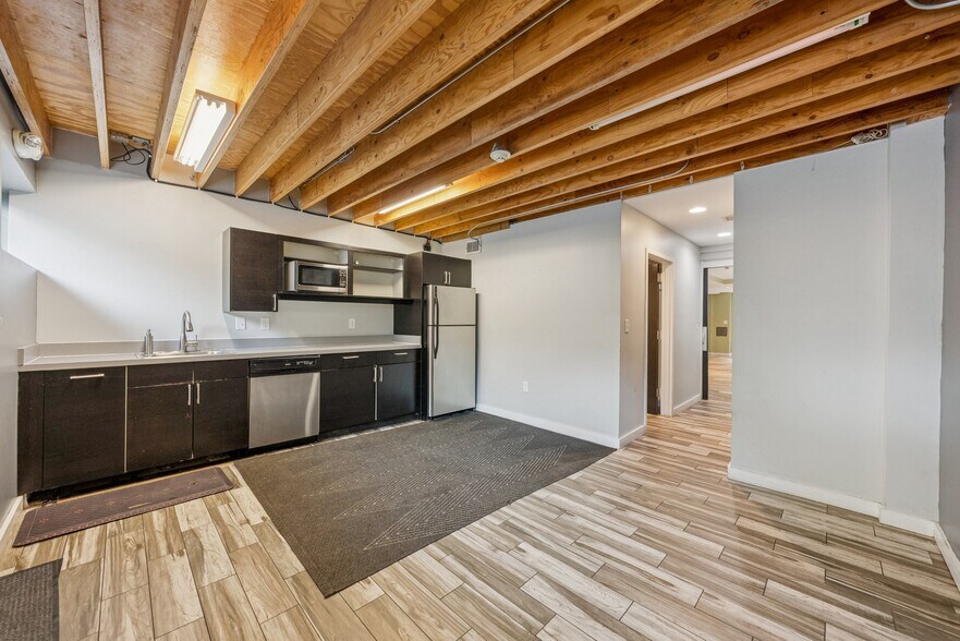 More Photos Of 1508 U St NW, Washington Office For Sale