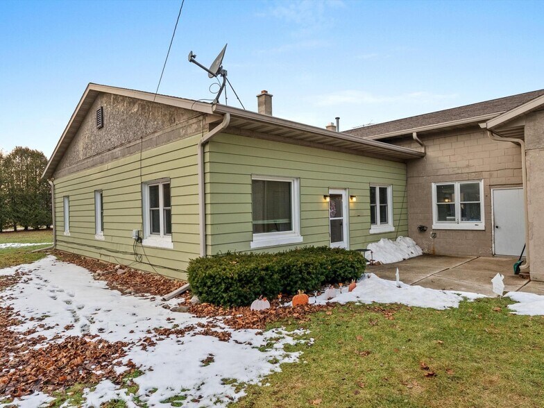 More Photos Of N9090 Dairyland Dr, Cleveland Industrial For Sale