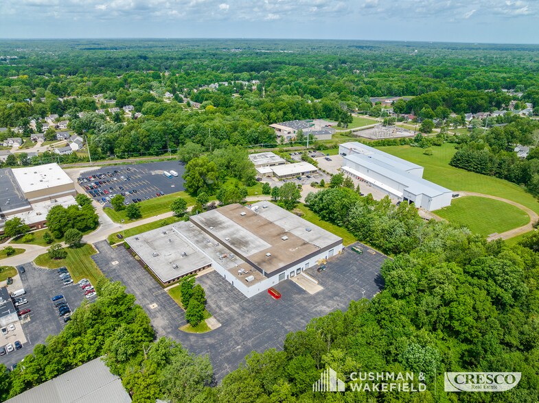 More Photos Of 11515 Alameda Dr, Strongsville Manufacturing For Lease