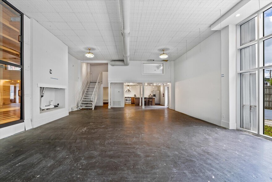 More Photos Of 1517 E 5th Ave, Tampa Office For Lease