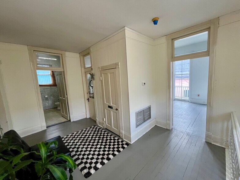 More Photos Of 8237 Oak St, New Orleans Storefront Retail Residential For Lease