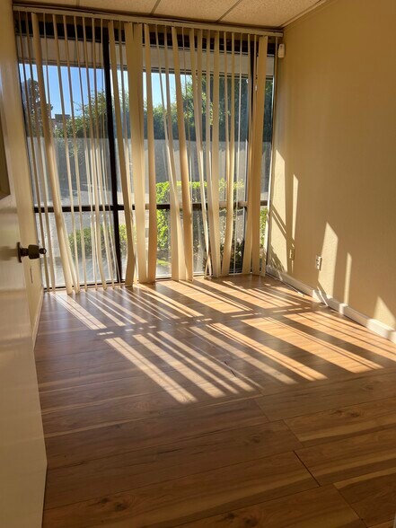 More Photos Of 5637 N Pershing Ave, Stockton Medical For Lease