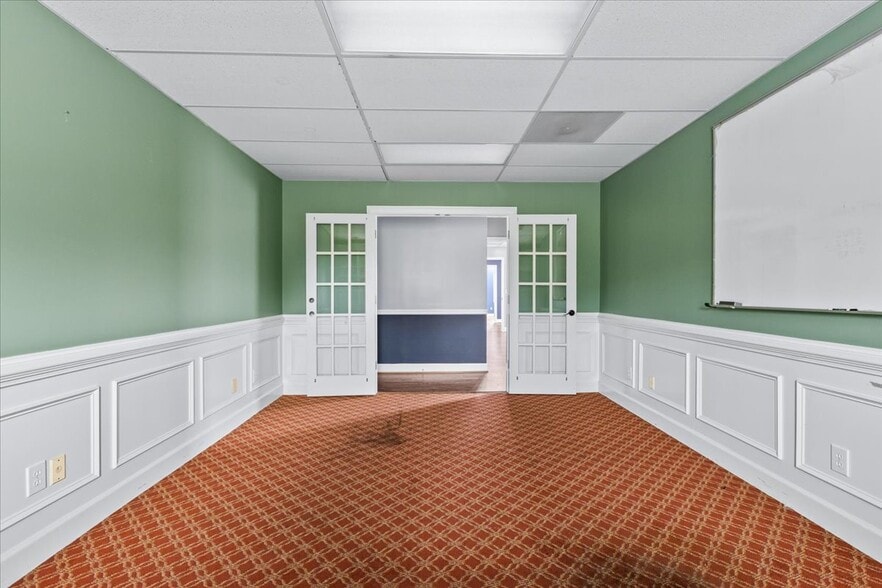 More Photos Of 883 Commerce Dr SW, Conyers Office For Lease