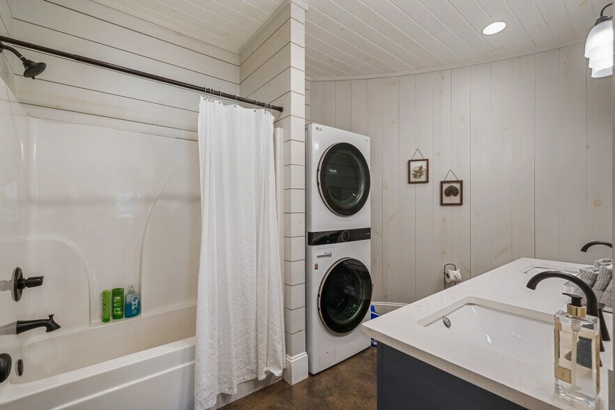 More Photos Of 75 County Road 171, Corinth Lodge Meeting Hall For Sale
