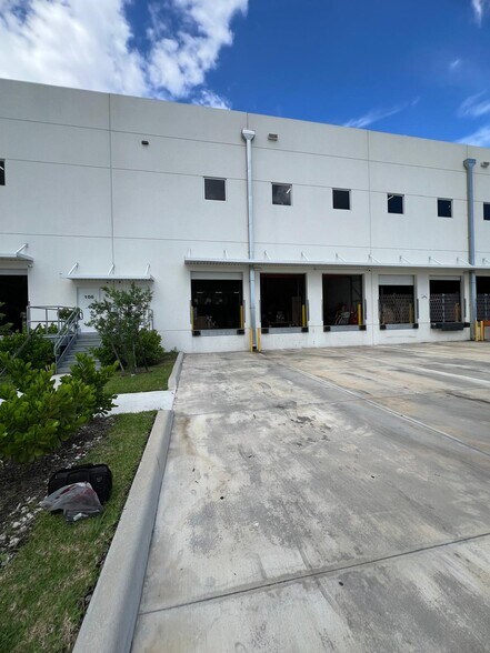 More Photos Of 6371 NW 102nd Ave, Doral Warehouse For Sale