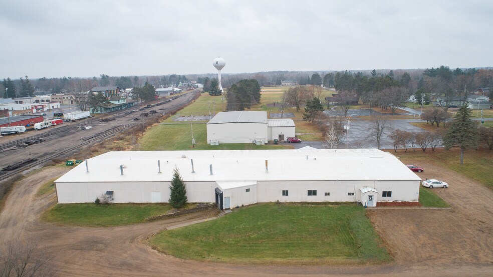 More Photos Of 106 Dunn Ave N, Hinckley Industrial For Lease