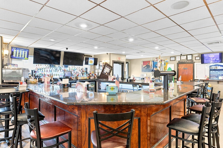 More Photos Of 491 Brayton Ave, Fall River Apartments For Sale