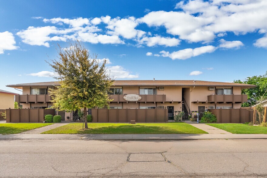 Primary Photo Of 1510 W 12th St, Tracy Apartments For Sale