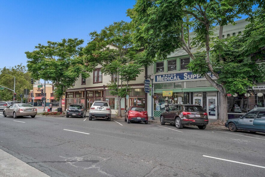 More Photos Of 808 B St, Hayward General Retail For Lease