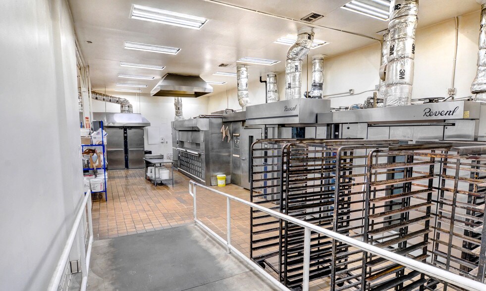 More Photos Of 703 S Main St, Burbank Food Processing For Sale