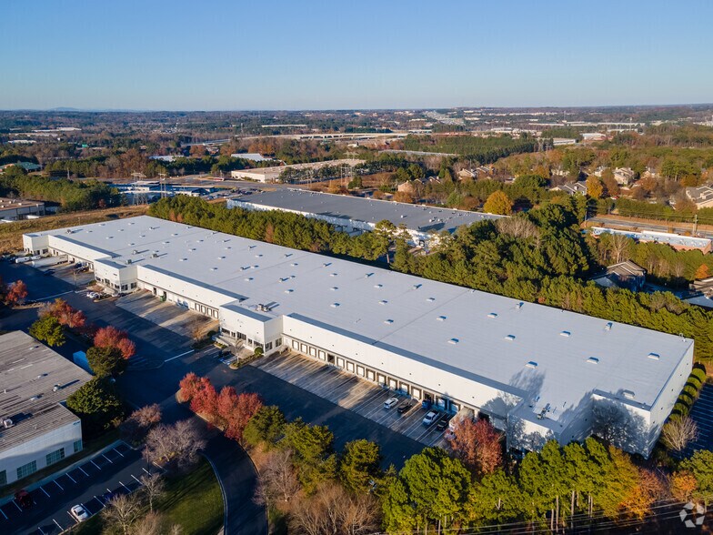 More Photos Of 3105 Sweetwater Rd, Lawrenceville Warehouse For Lease