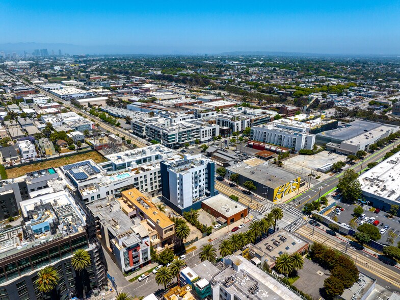 More Photos Of 1543-1557 7th street, Santa Monica Land For Sale