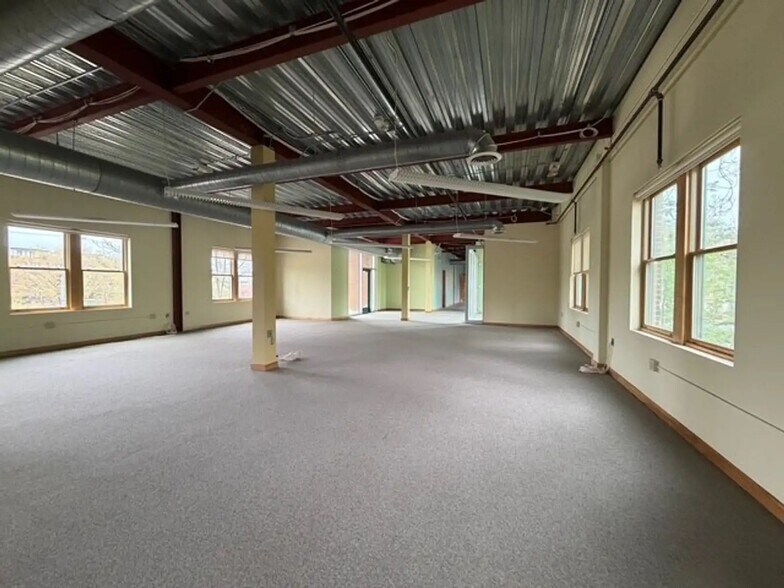 More Photos Of 213-215 W Liberty St, Ann Arbor Office Residential For Lease
