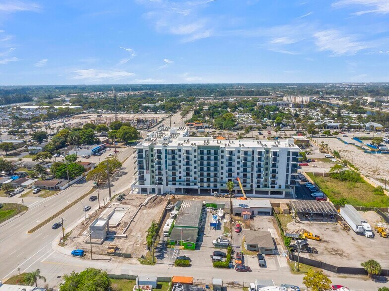 More Photos Of 4611 SW 44th Ave, Dania Warehouse For Lease