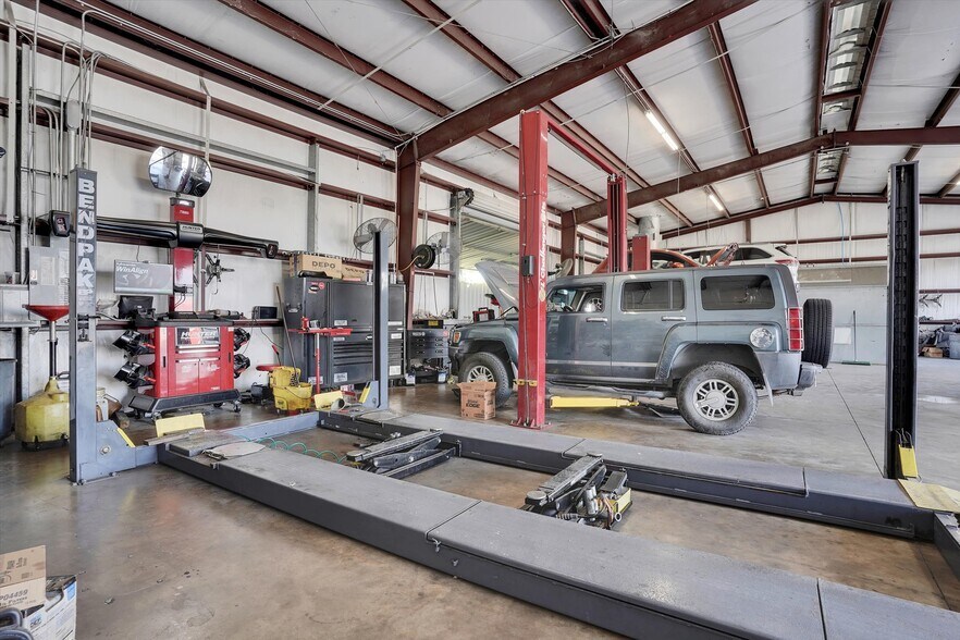 More Photos Of 17306 Alief Clodine Rd, Richmond Auto Repair For Sale