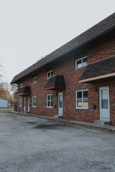 More Photos Of 419 W Main, Du Quoin Multifamily For Sale