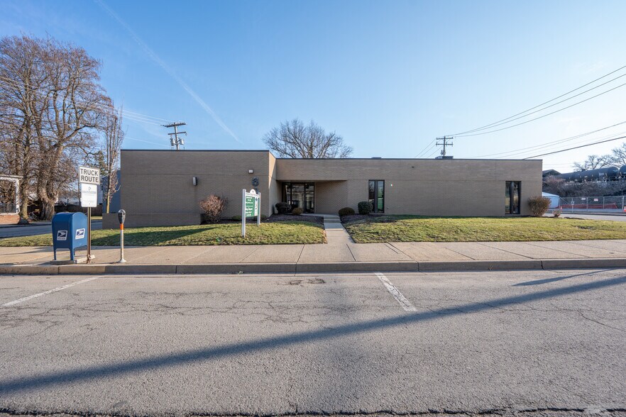 More Photos Of 600 Ligonier St, Latrobe Medical For Sale