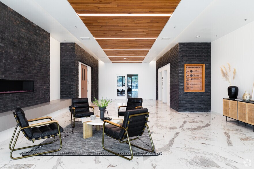 More Photos Of 489 S Jordan Pky, South Jordan Office For Sale