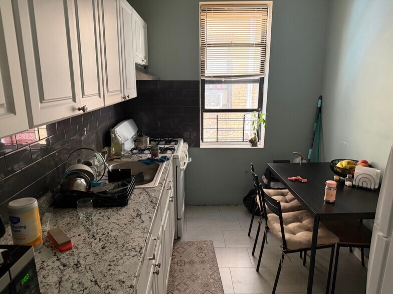 More Photos Of 3552 94th St, Flushing Apartments For Sale
