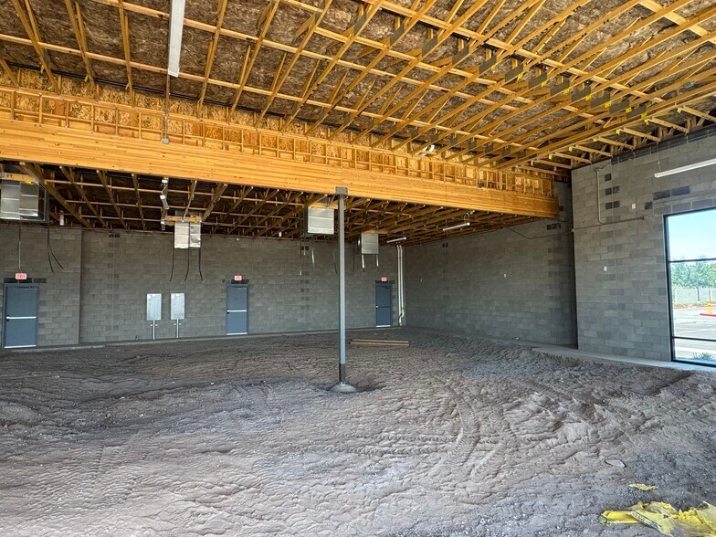 More Photos Of 2366 S Higley Rd, Gilbert Storefront For Lease