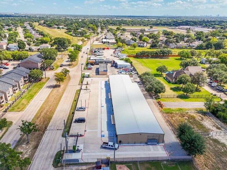 More Photos Of 17625 Kieth Harrow Blvd, Houston Warehouse For Lease