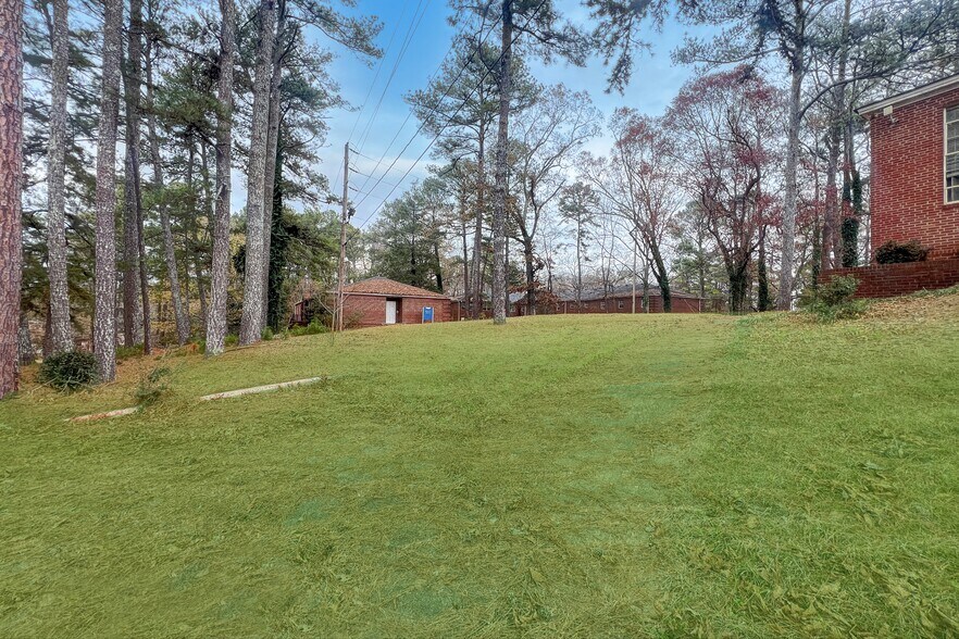 More Photos Of 2605 Ben Hill Rd, East Point Schools For Sale