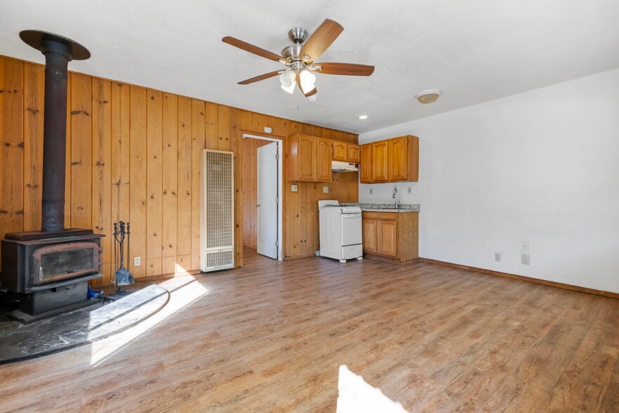 More Photos Of , Willits Unknown For Sale