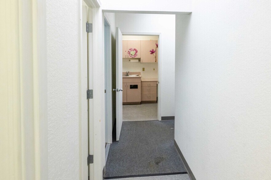 More Photos Of 2155 W State Route 89A, Sedona Medical For Sale