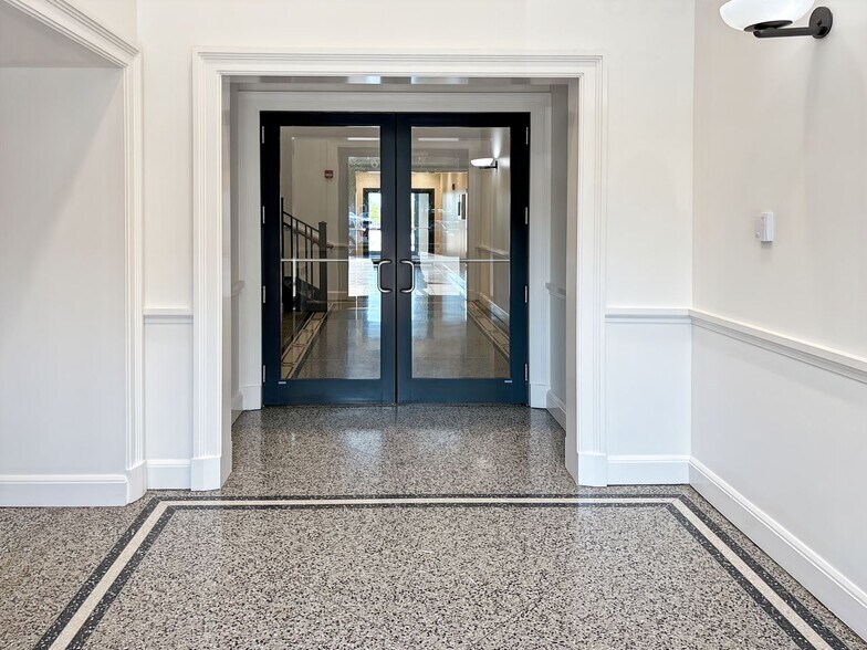 More Photos Of 675 Town Square Blvd, Garland Coworking Space